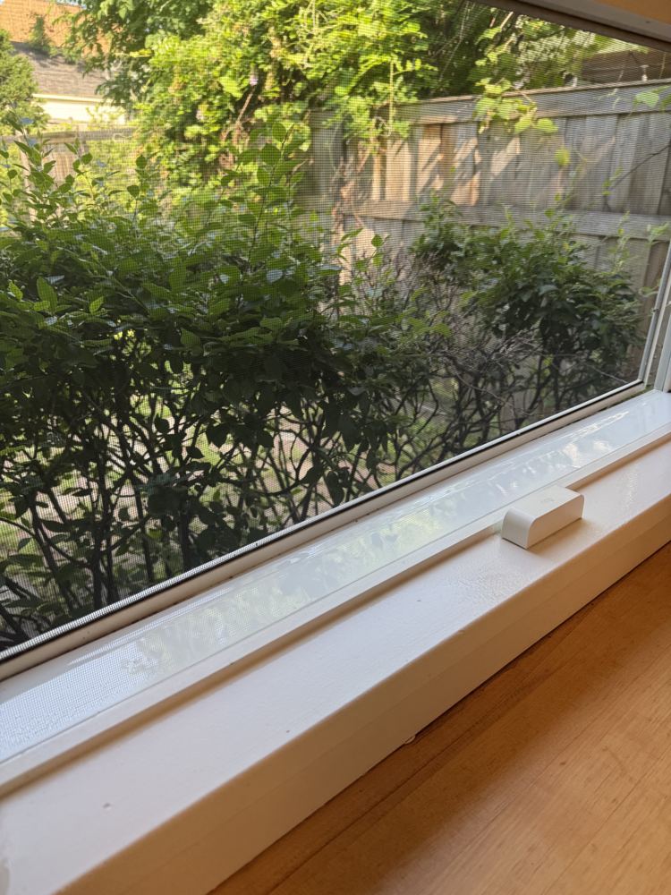 Window sill after cleaning